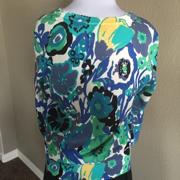 VINTAGE Y2K Cardigan with Abstract Flower Print Size Large - Picture 2 of 4